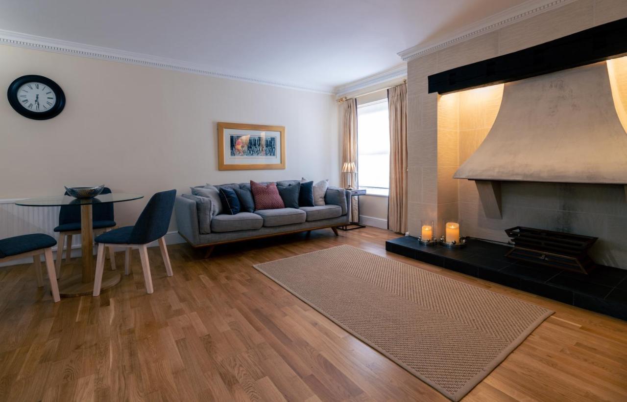 Charnwood Guest House Брэкнэлл Экстерьер фото