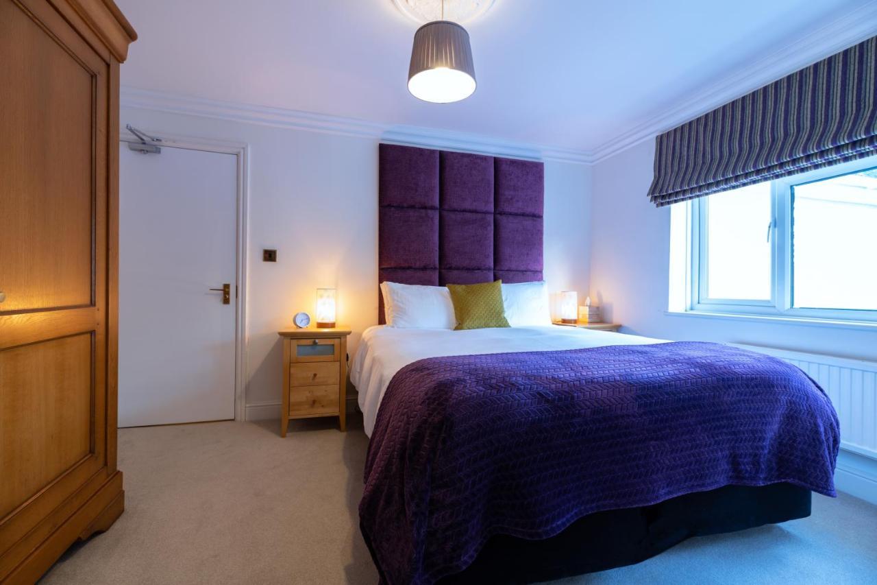 Charnwood Guest House Брэкнэлл Экстерьер фото